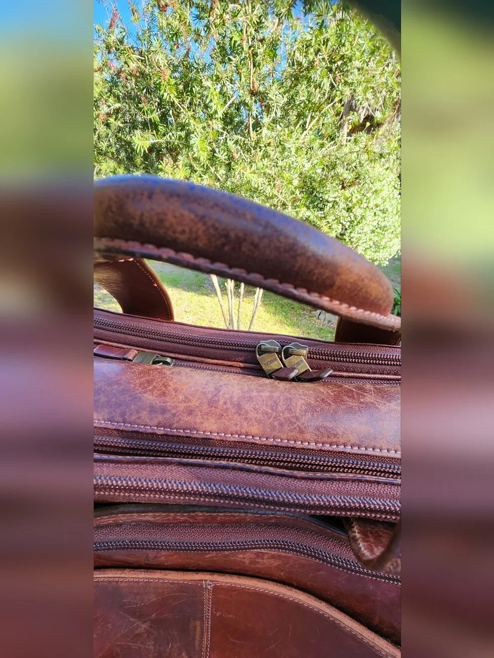 Hartmann Classic Brown Leather Laptop Briefcase with Shoulder Strap